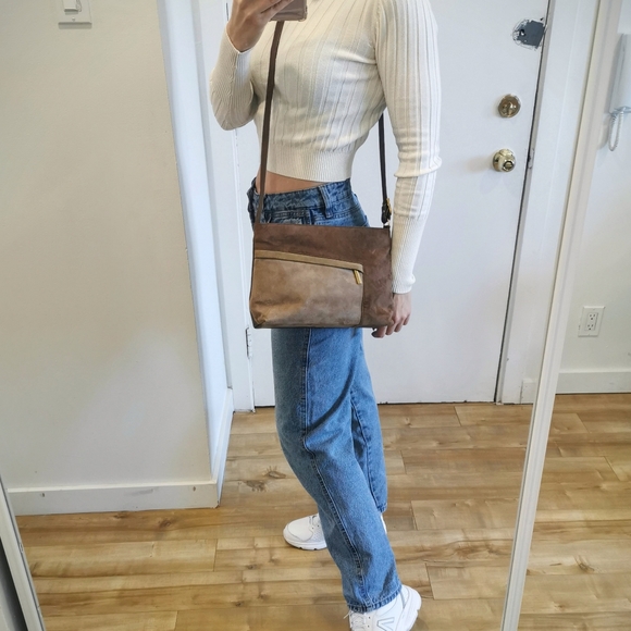 Vintage Brown suede crossbody bag, boho style minimalist purse - Picture 7 of 7